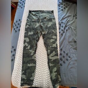 Lululemon Camo Align Leggings 25 inch